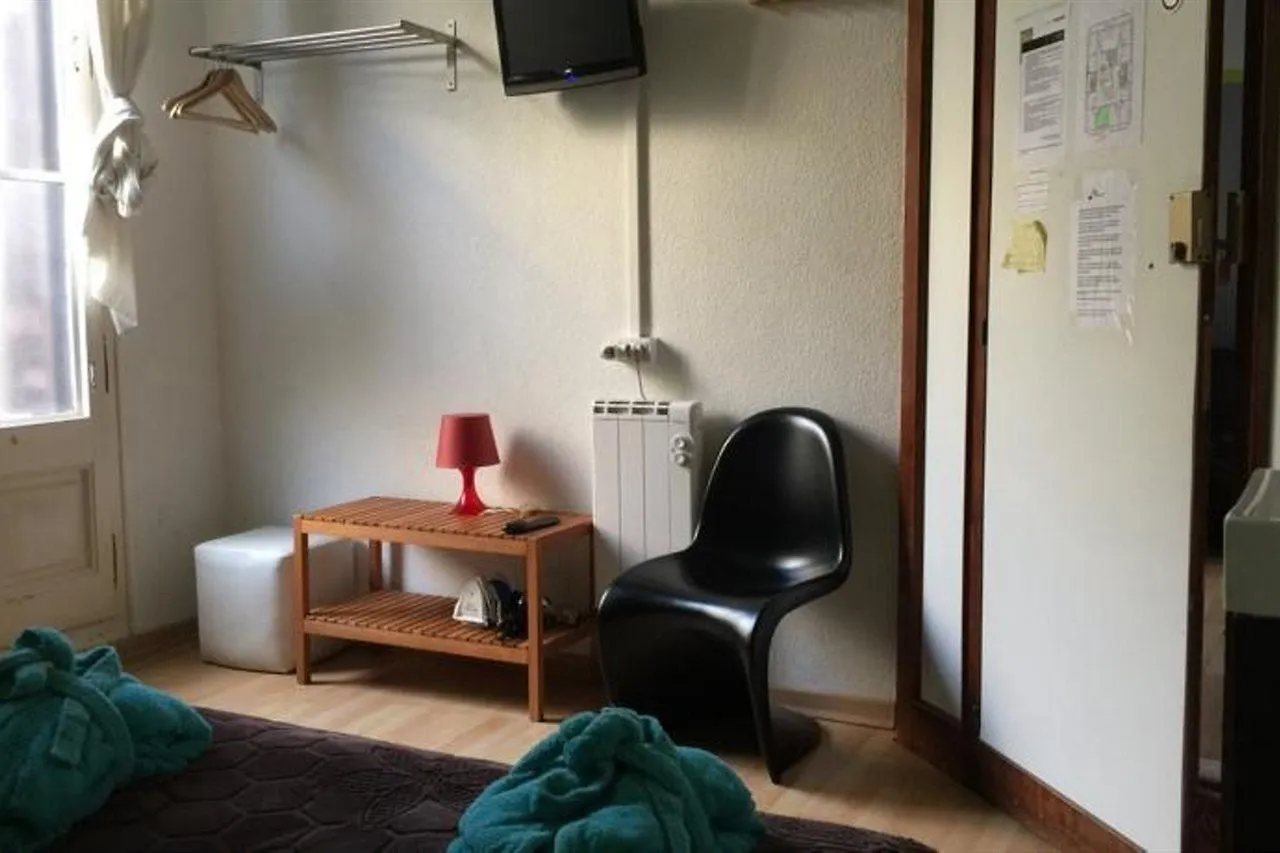 Break Bcn - Hostal & Coffeebar Barcelona