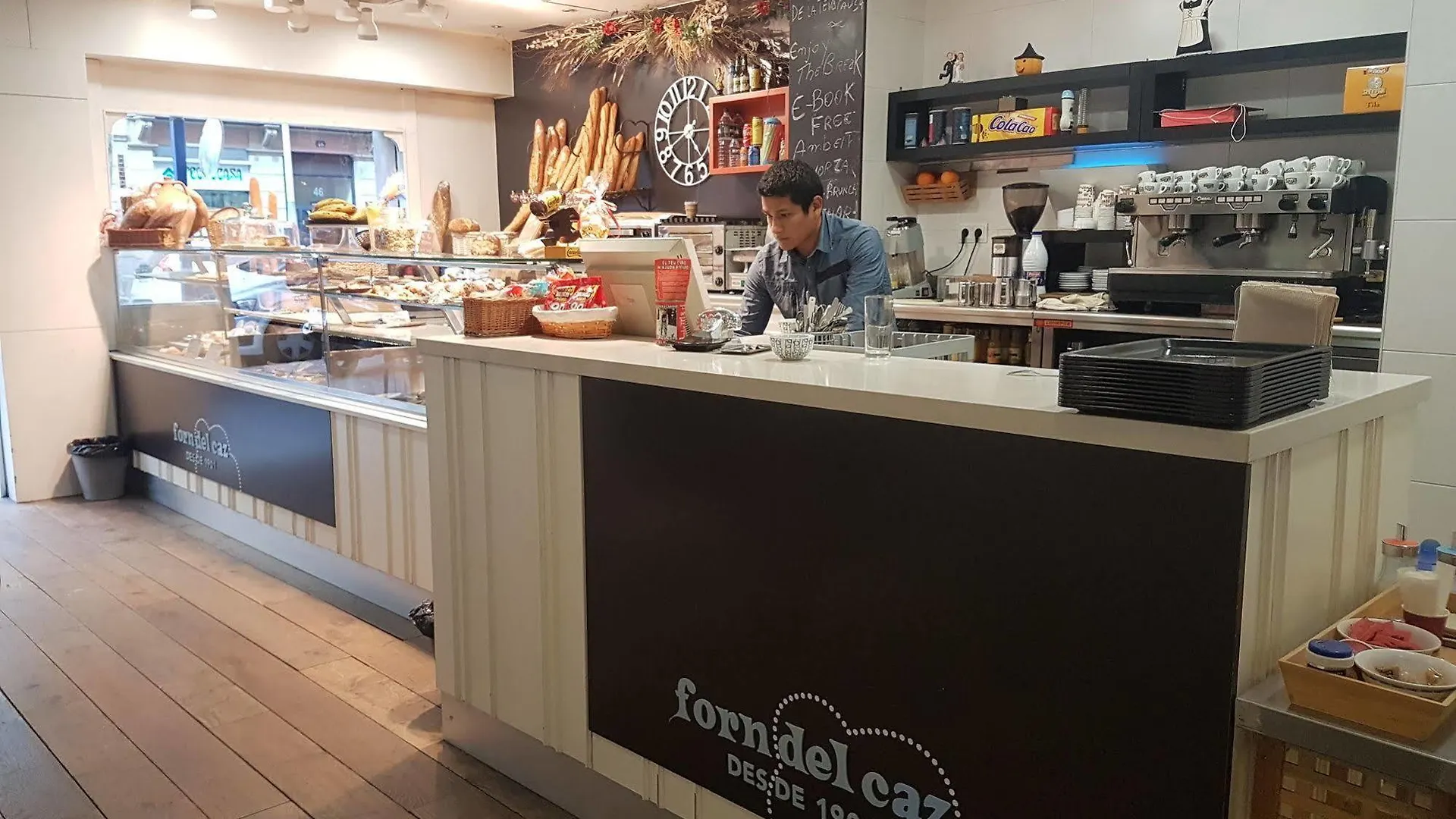 Break Bcn - Hostal & Coffeebar Barcelona